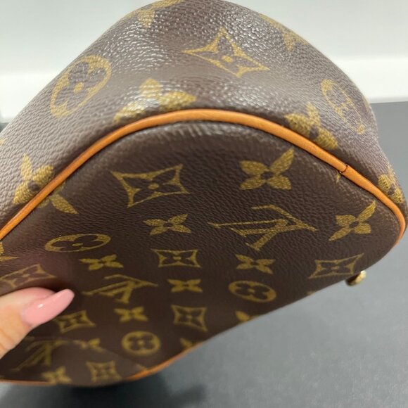 Louis Vuitton Monogram Pochette Gangu Sling/Crossbody Bag (JB1051) - Picture 10 of 14